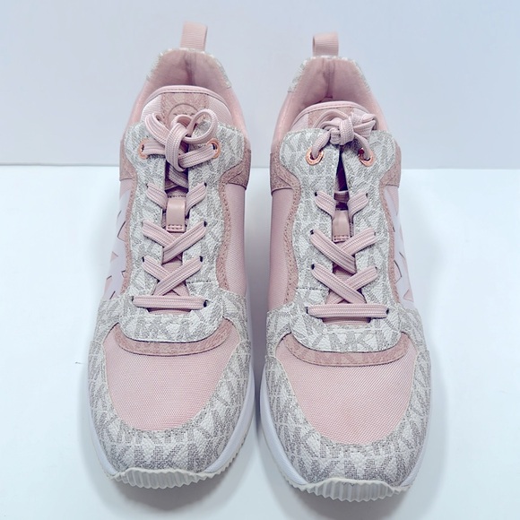 NIB Michael Kors Wilma Trainer Sneaker Sz 9, Pink - Picture 4 of 14